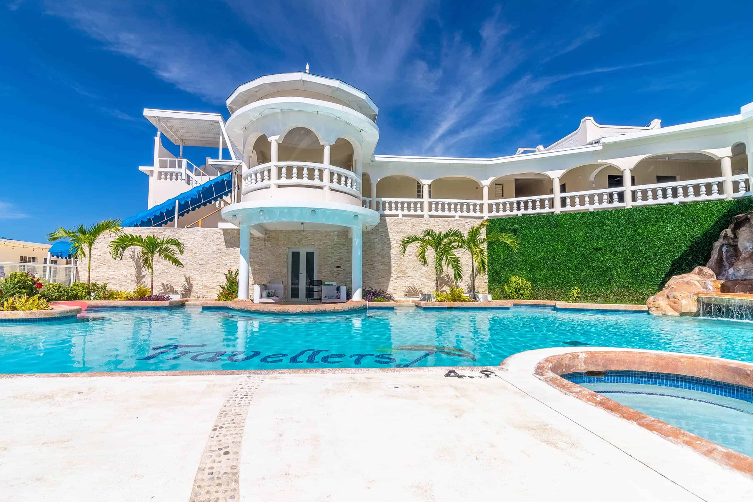 Hotels-in-Negril-2.jpg
